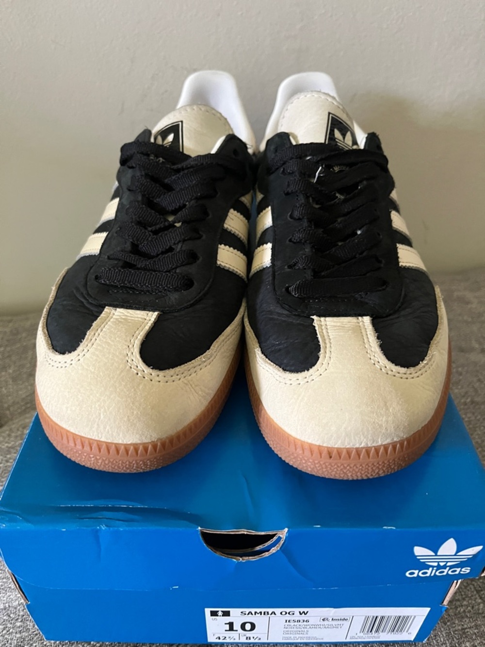 Adidas Samba OG Womens Size 10 Black White Gum Sole Sneakers Worn Once - Picture 2 of 9